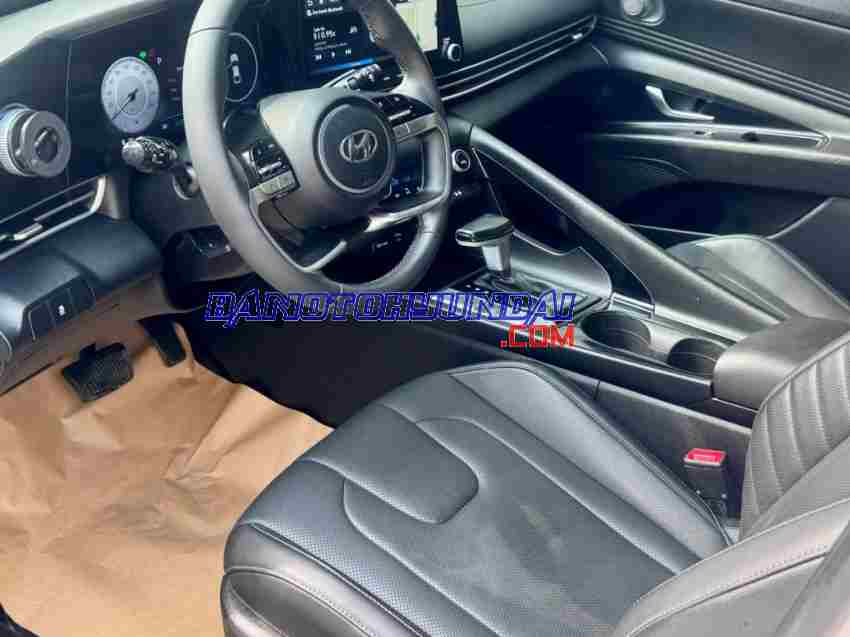 Cần bán xe Hyundai Elantra 2.0 AT Cao cấp đời 2022